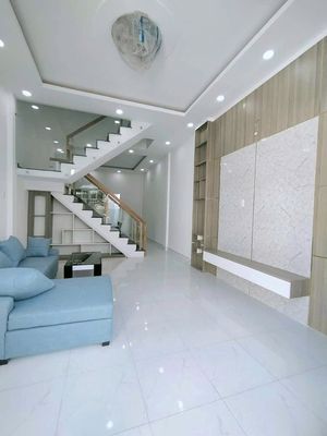Need to rent an alley building 68/2 B Đồng Nai-755-1910 district 10
