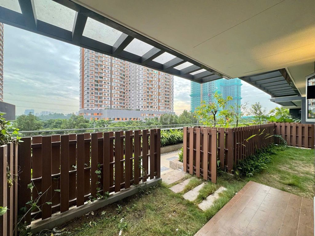 Rent Celesta Rise-- apartment has 22 million a month's garden yard.