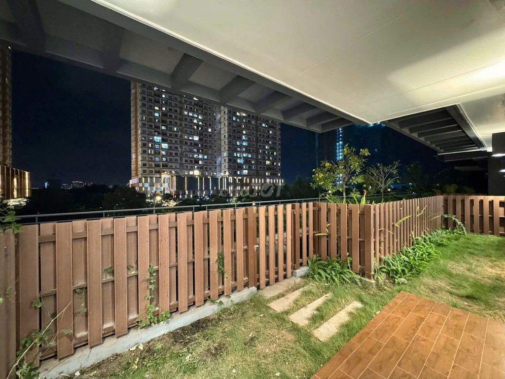 Rent Celesta Rise-- apartment has 22 million a month's garden yard.