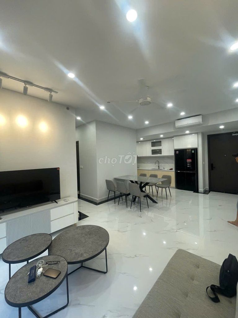Rent Celesta Rise-- 3 bedrooms full of furniture, 23 million.