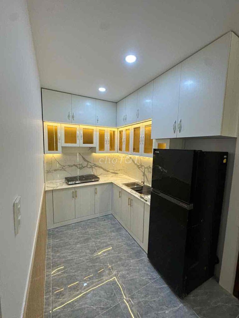 Renting a building called Leu Nhà Bè