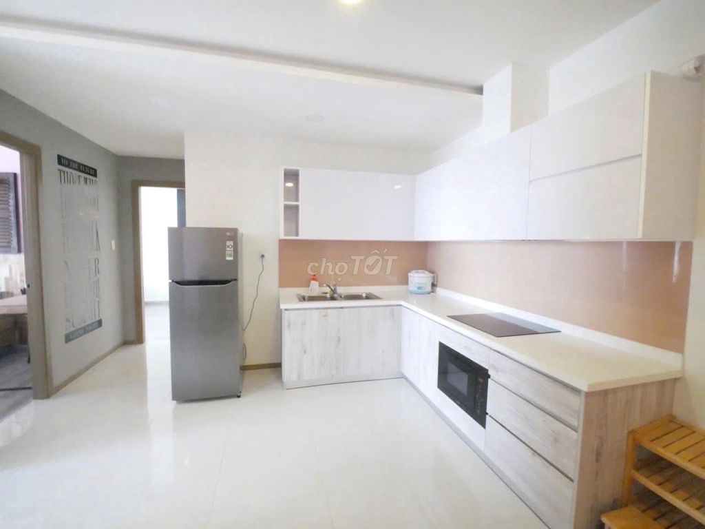 Rent the apartment 2 bedrooms 2 Qq180m2, full interior, at 15.5 million a month.
