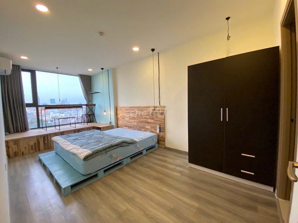 Rent the apartment 2 bedrooms 2 Qq180m2, full interior, at 15.5 million a month.
