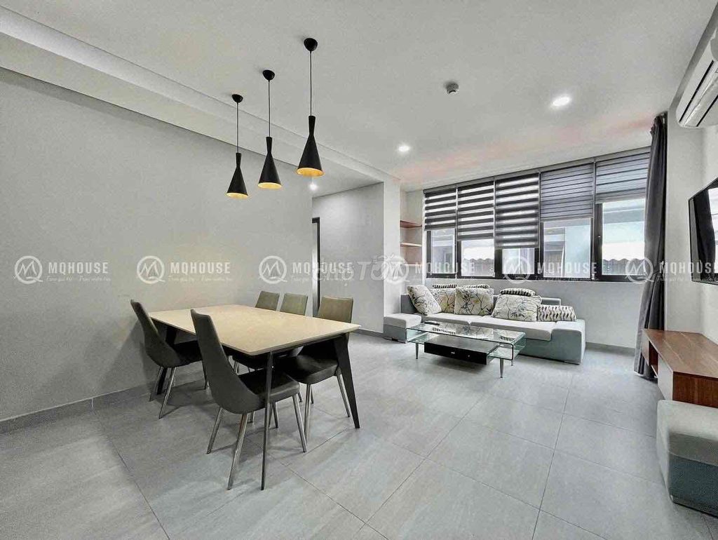Two bedrooms. Two toilets. 80 meters.