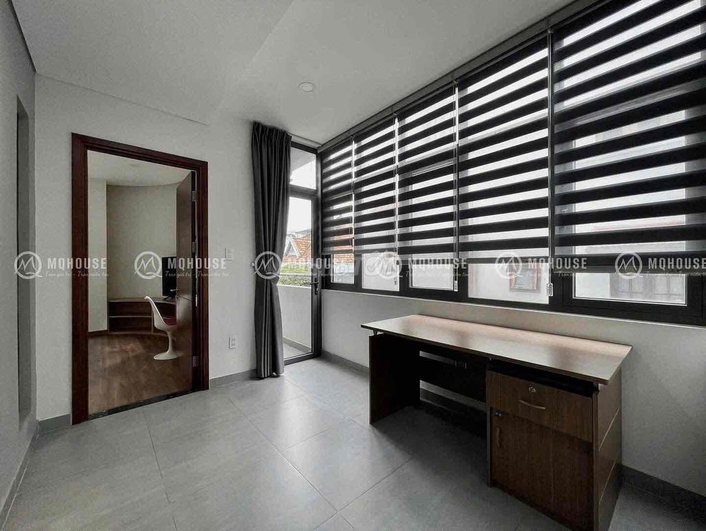 Two bedrooms. Two toilets. 80 meters.