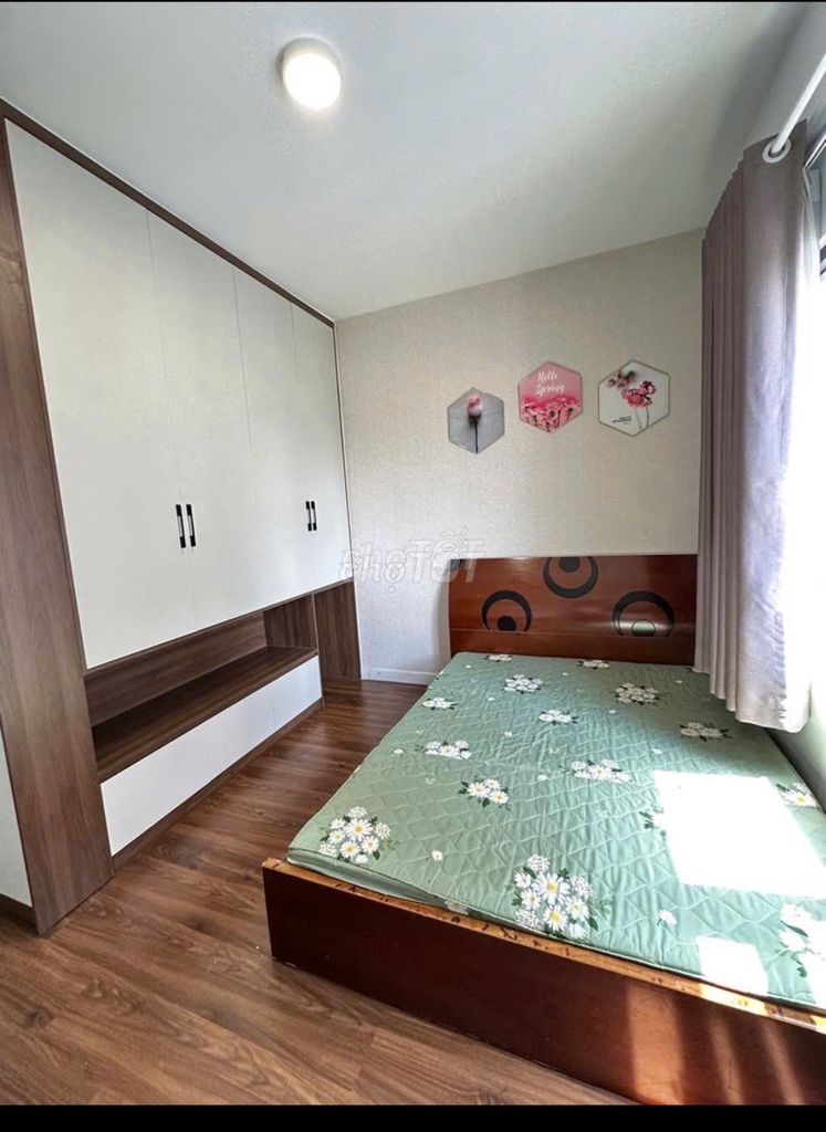 Rent a lovera vista apartment with three bedrooms -- nice interior-price.