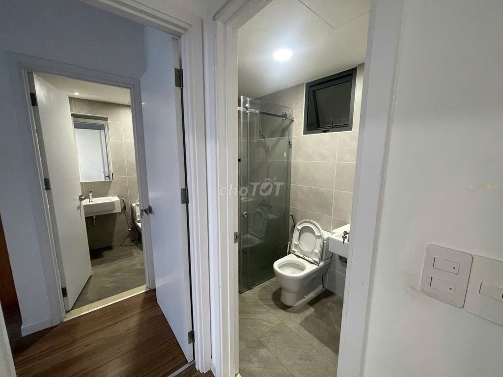 We're about to empty- - Rent two bedrooms. 72 meters.