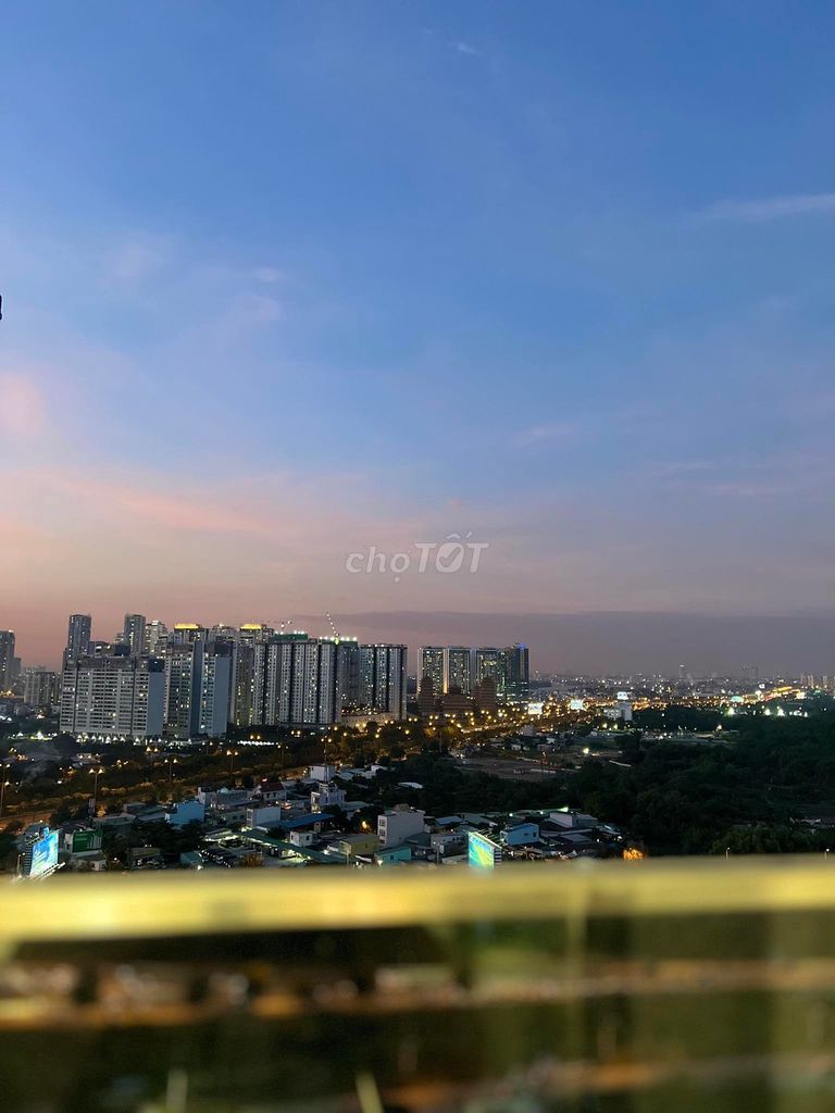 We're about to empty- - Rent two bedrooms. 72 meters.