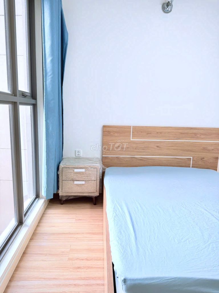 Rent 324-0-0-0-two-foot-two.