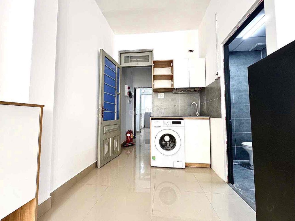 Rent the apartment near the Democratic Circle, the Viettel Building, full interior of District 3.