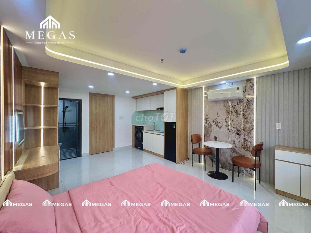 The studio apartment is full of Hiệp Thành open windows