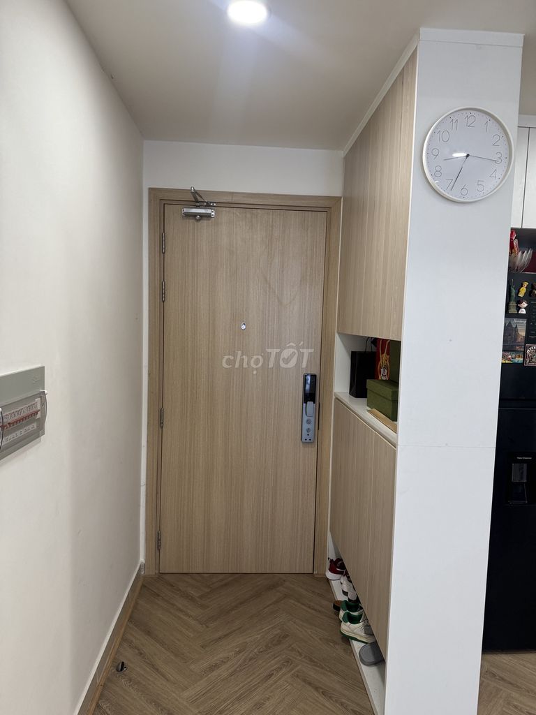 Rent apartment 64 meters, top-level furniture, and sinker.