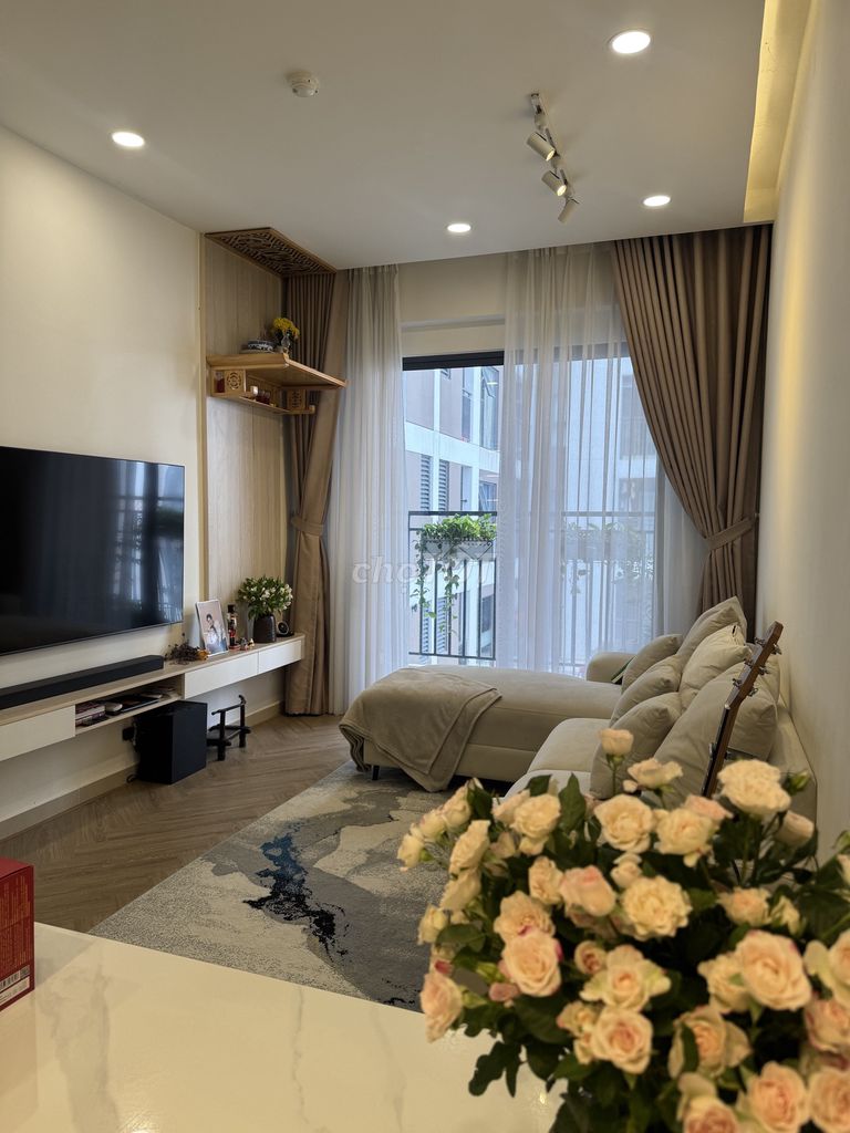 Rent apartment 64 meters, top-level furniture, and sinker.