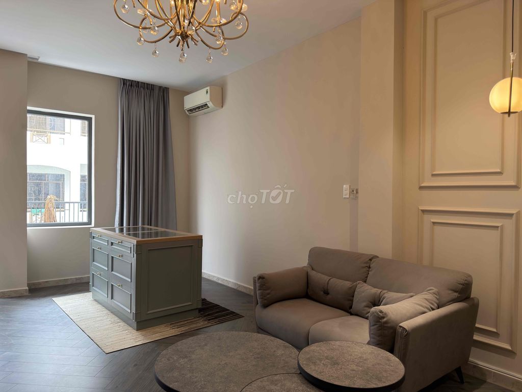 Rent apartment luxry 40 M2 in front of Tân Định - nice balcony