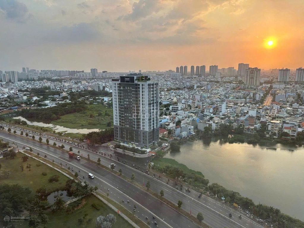 The owner rented the Ascent Lakeside studio district 7 million a month.