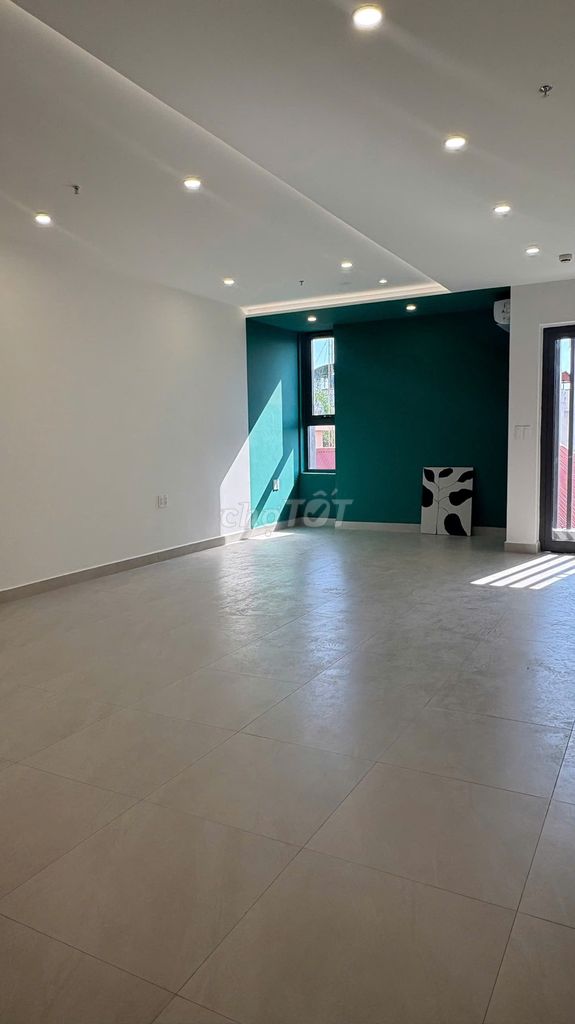 The owner rented the Ascent Lakeside studio district 7 million a month.