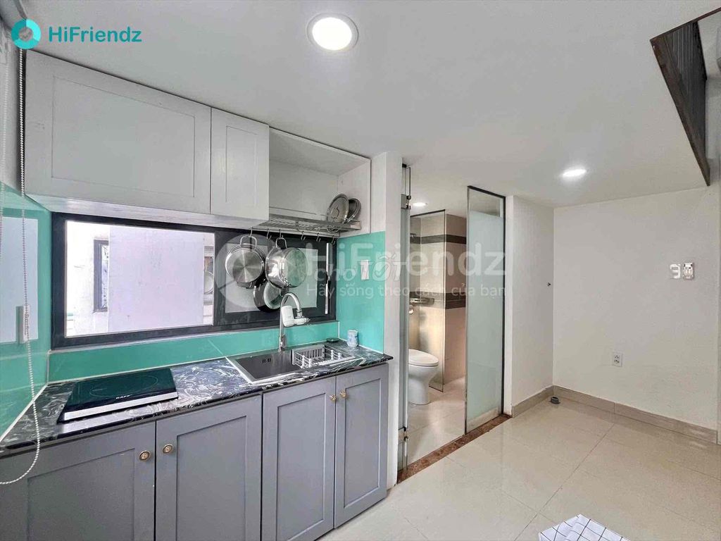 Rent us the 7-Dipex district window 25 meters - Near udf, tdtu