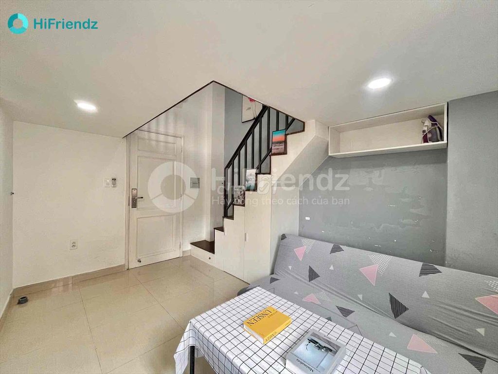 Rent us the 7-Dipex district window 25 meters - Near udf, tdtu