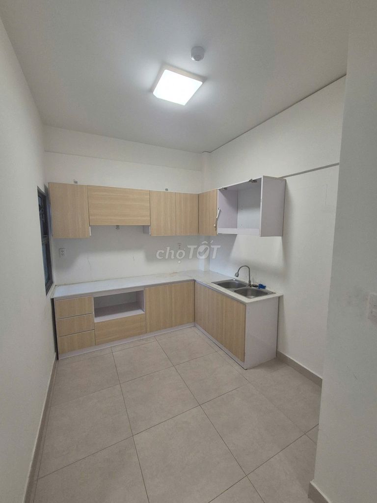 Rent the Corner of Citihome 73 meters 2 bedrooms, 2 toilets at 7 million a month.
