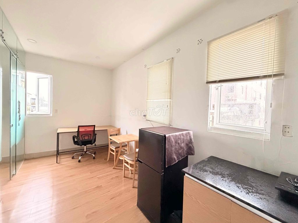 The mini apartment. One bedroom. 39 meters full of furniture costs 7.9 million a month.