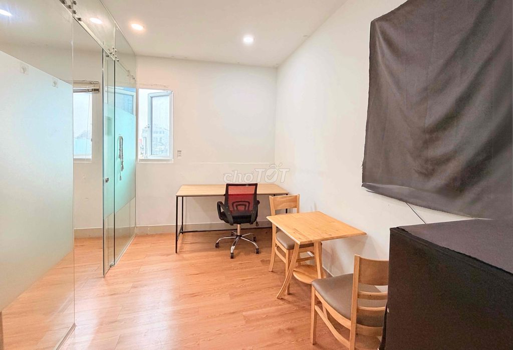 The mini apartment. One bedroom. 39 meters full of furniture costs 7.9 million a month.
