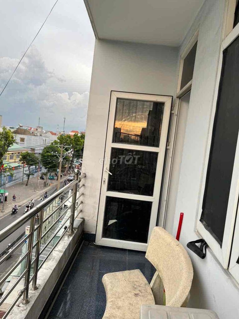 Rent the Price Service apartment: 4.7 million.