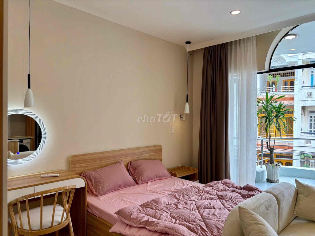 New service apartment in downtown District 3