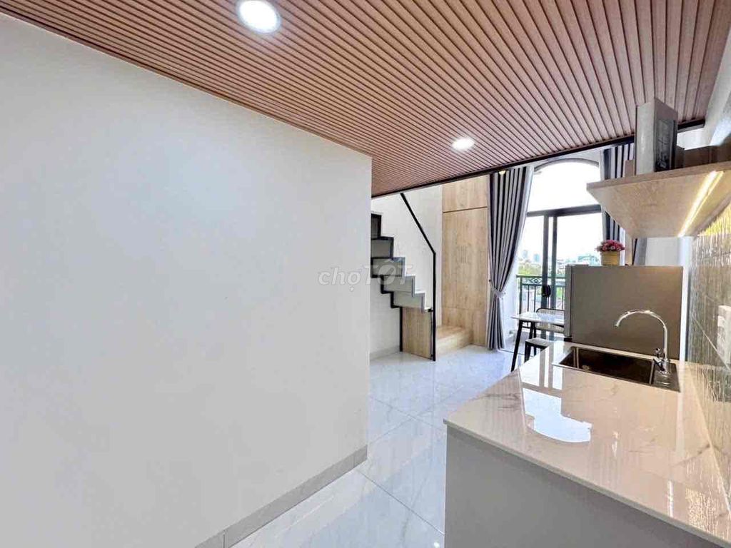 Opened apartment with a guard - near the constitution, the trade, K300.