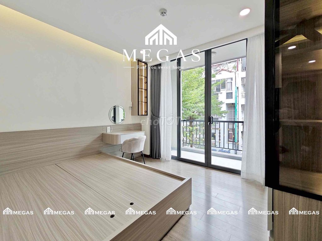 The apartment is a Kadc Himlam District 7 master design, luxry.