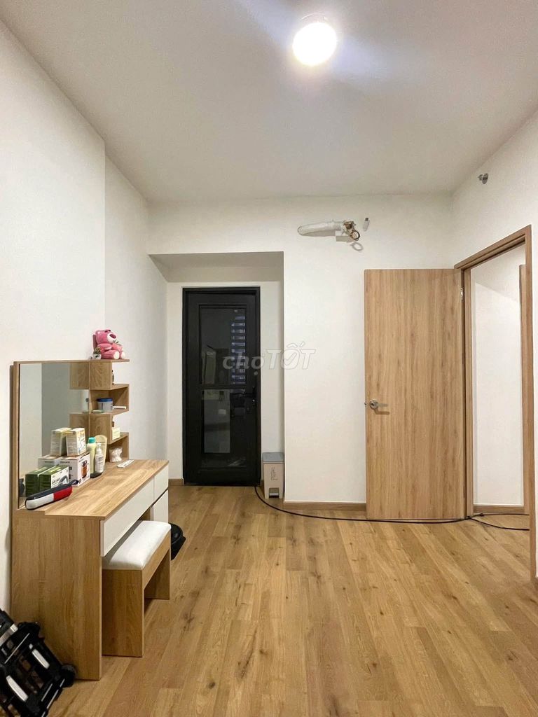Rent Akari City Võ Văn Kiệt 61 m2 bedrooms a senior interior toilet