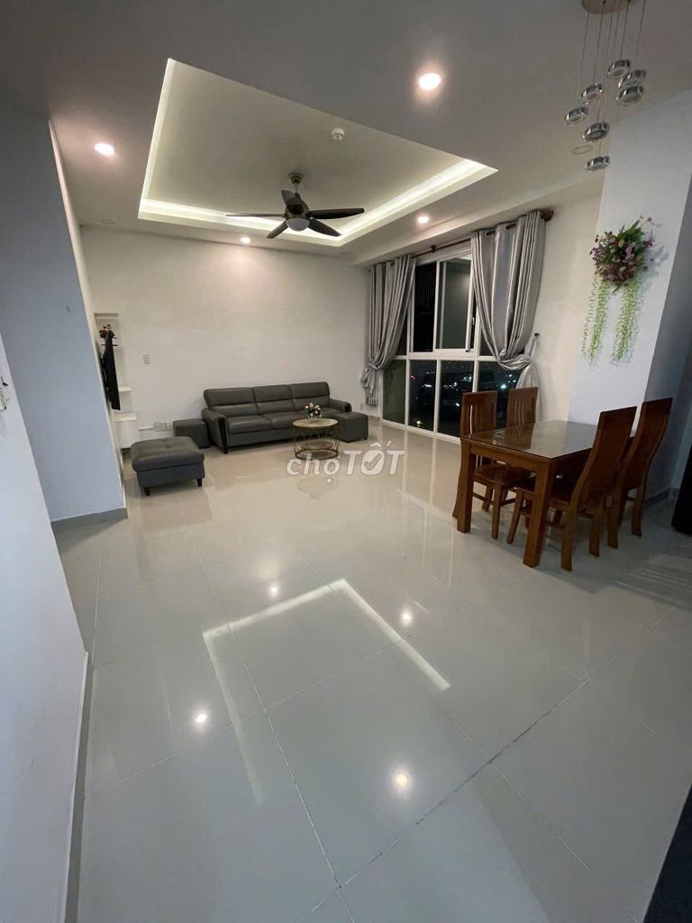 Rent the Belleza apartment. 7 102 m.2 3 bedrooms, full view interior for 12 million.