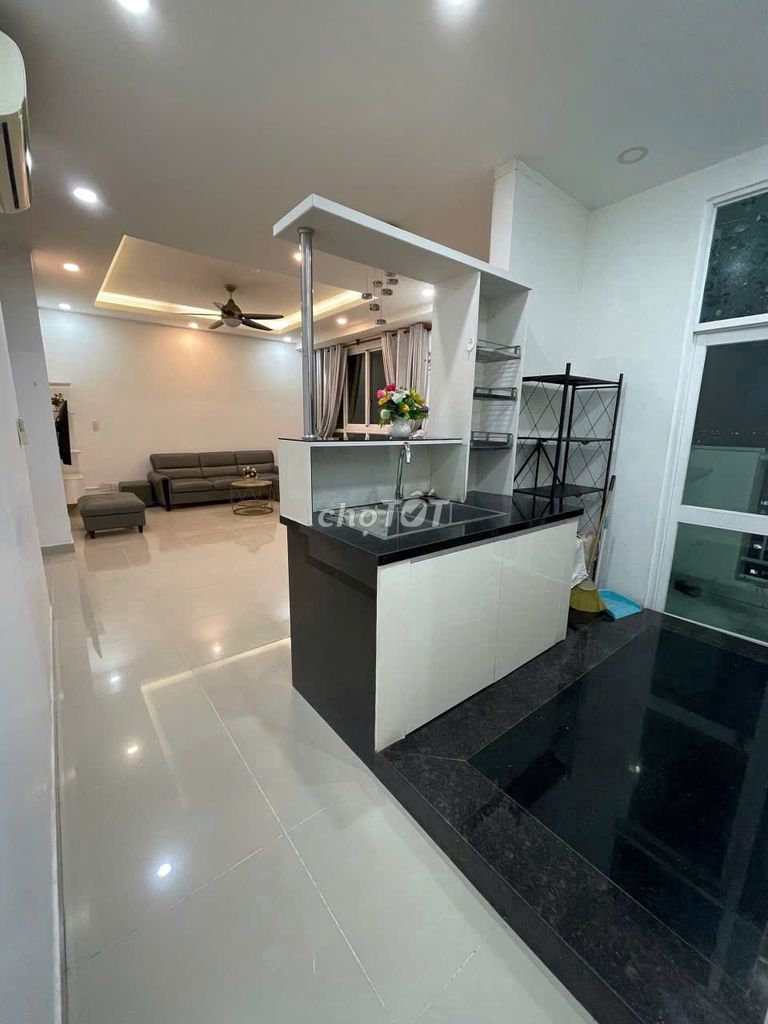 Rent the Belleza apartment. 7 102 m.2 3 bedrooms, full view interior for 12 million.