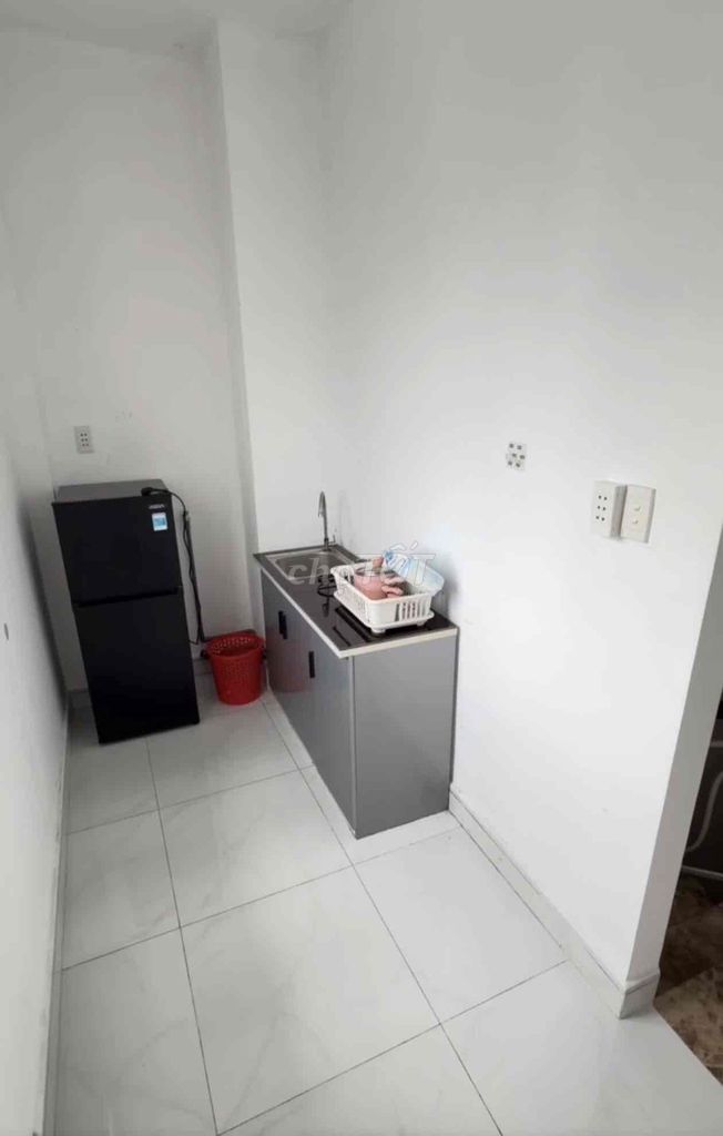 Rent the service apartment 25 m a Nguyễn Phúc Nguyên, District 3 with elevators.