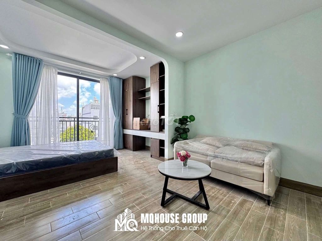 newly built apartment right next to the most painted airport available