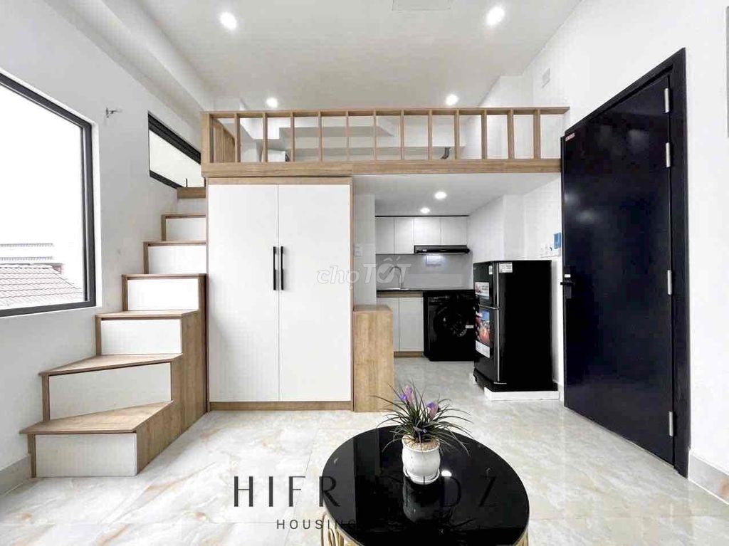 Rent a new REDA apartment in the 10th District.