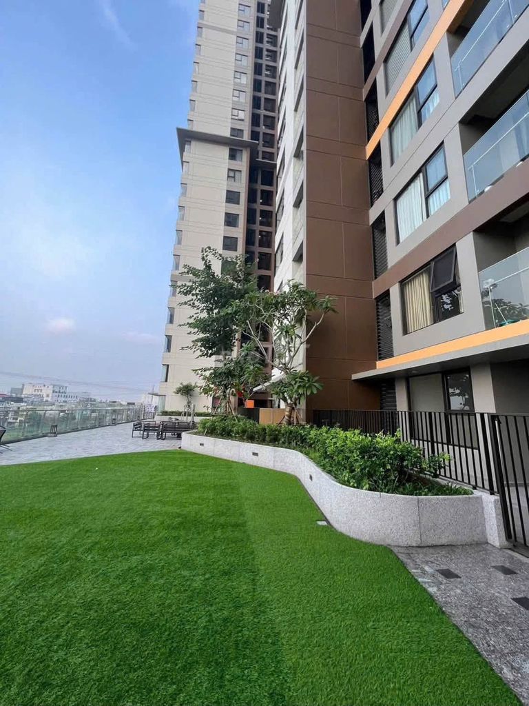 Rent Akari City Võ Văn Kiệt 61 m2 bedrooms a senior cabinet toilet