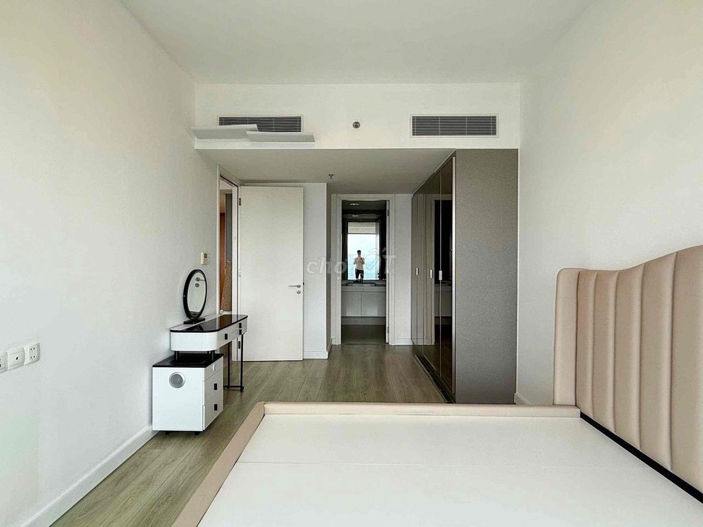 forret 3 deadrooms at upperway traffic
