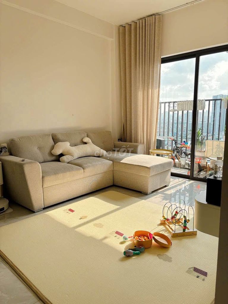 Let's rent The Privia 1.8.8 feet. 3 bedrooms.