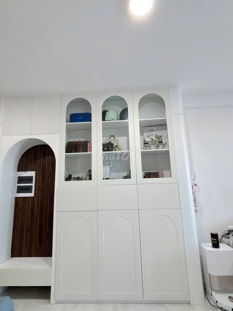 Let's rent The Privia 1.8.8 feet. 3 bedrooms.