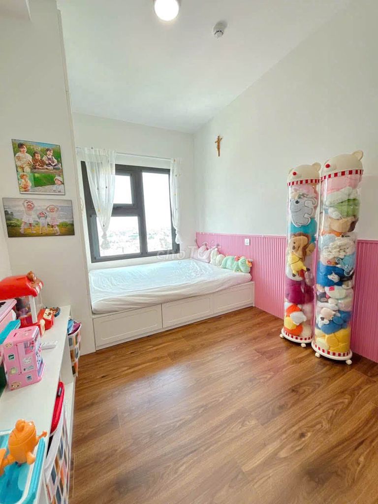 Let's rent The Privia 1.8.8 feet. 3 bedrooms.