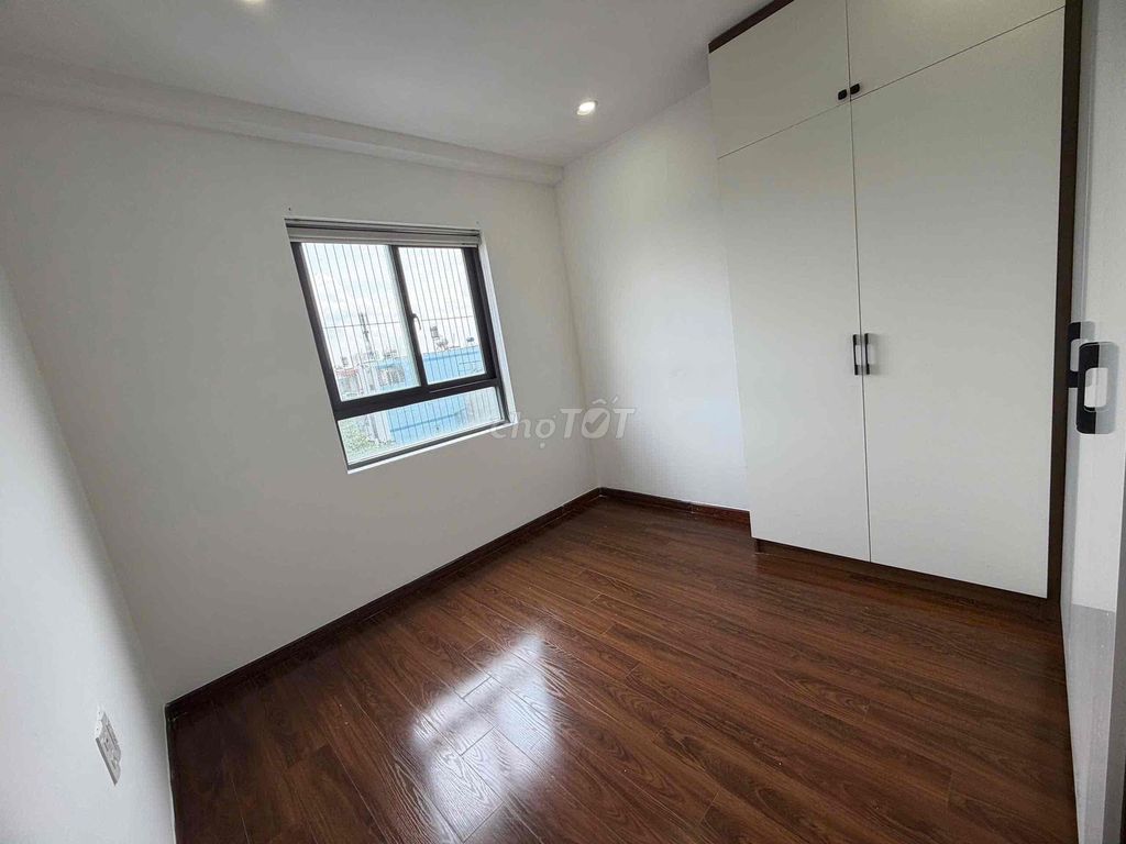 Three bedrooms. 100 M2 cool super cool bandol right here in Phan Văn Trị.