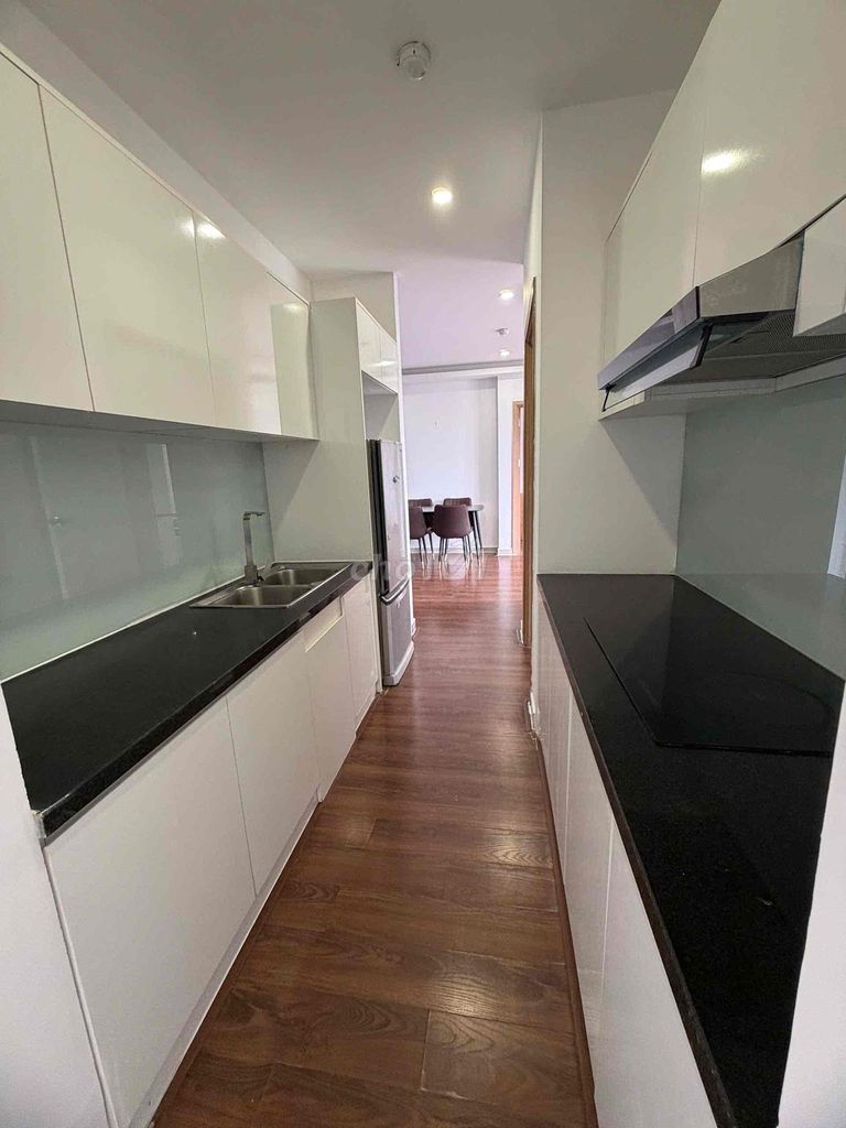 Three bedrooms. 100 M2 cool super cool bandol right here in Phan Văn Trị.