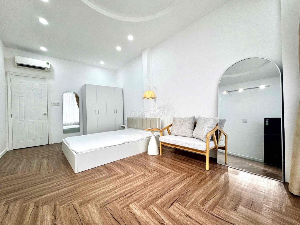 [ Rents] apartment one big new balcony bedroom.