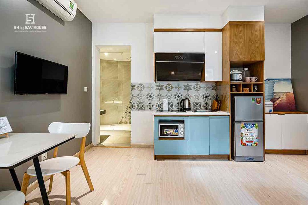 Superscop. Two bedrooms. Right on the way. LM 10th.