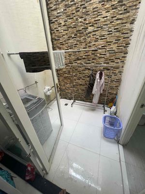 Lê Văn Sỹ senior dorm.