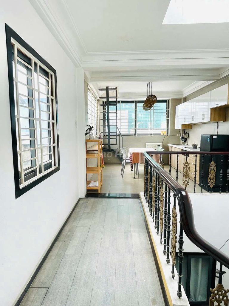 The apartment_Bancol_a window cool natural light is already too Lê Lai
