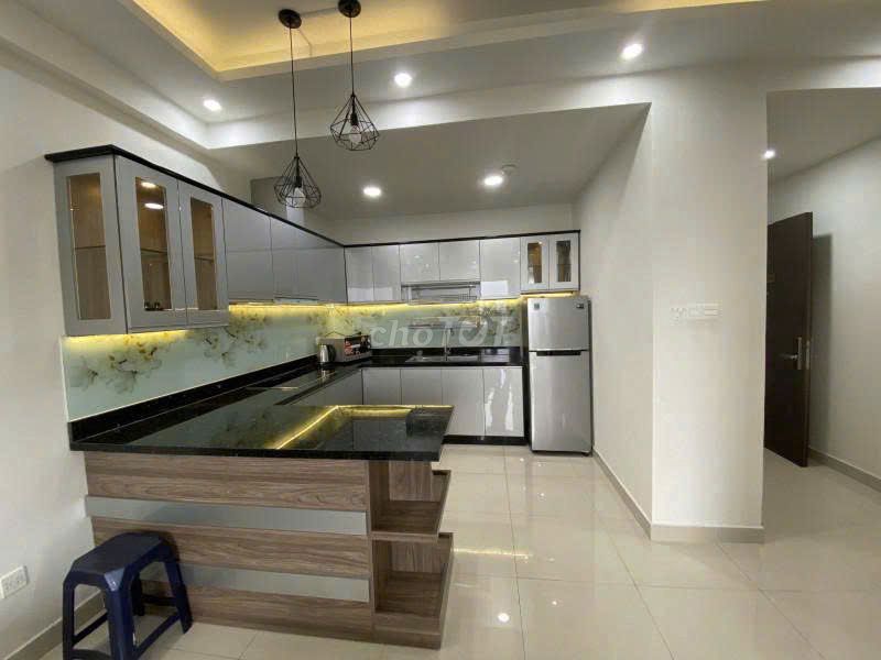 Rent apartment 2 bedrooms at 18.5 million views landmark 81, nice apartment rent.
