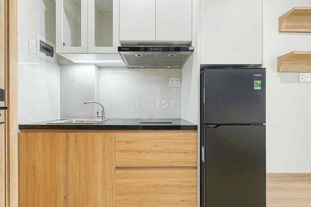 Rent apartment 35 meters balcony, private washing machine near Phan Xích Long District 1.