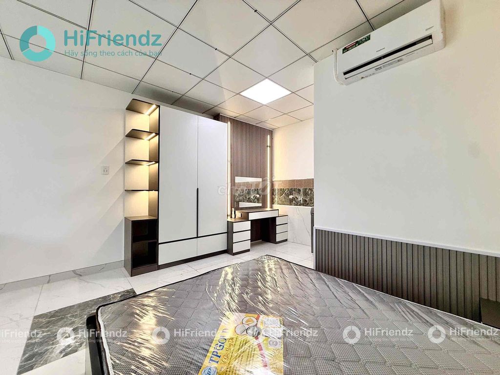 The high-level apartment is located in the center of Phú Nhuận.