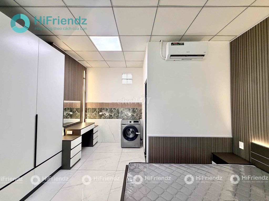 The high-level apartment is located in the center of Phú Nhuận.